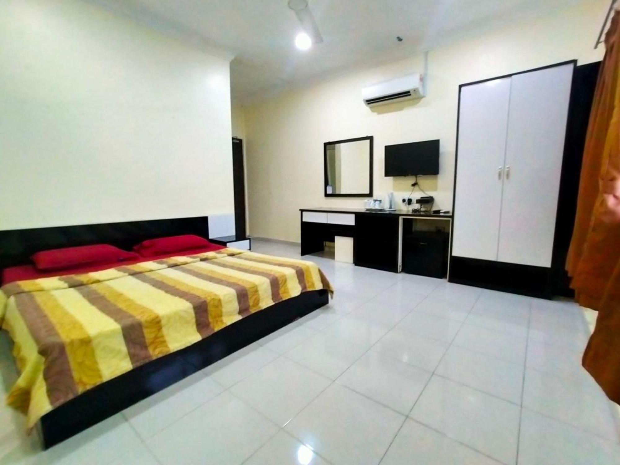 Capital O 91118 Chalet Seri Idaman Bayan Lepas Luaran gambar